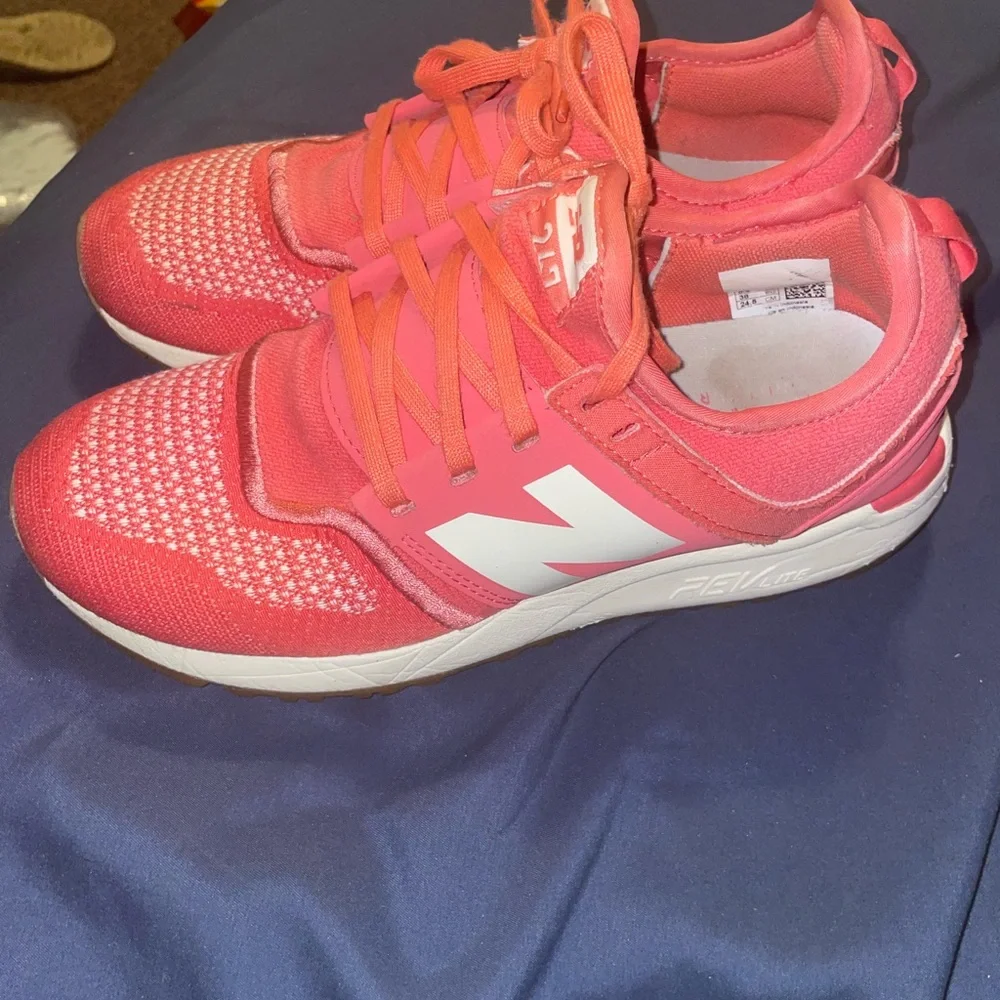 Shoes - Picture 3 of 6